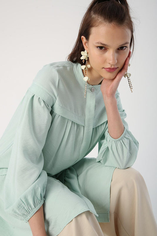 Light Green Skirt and Gathered Viscose Shirt Tunic