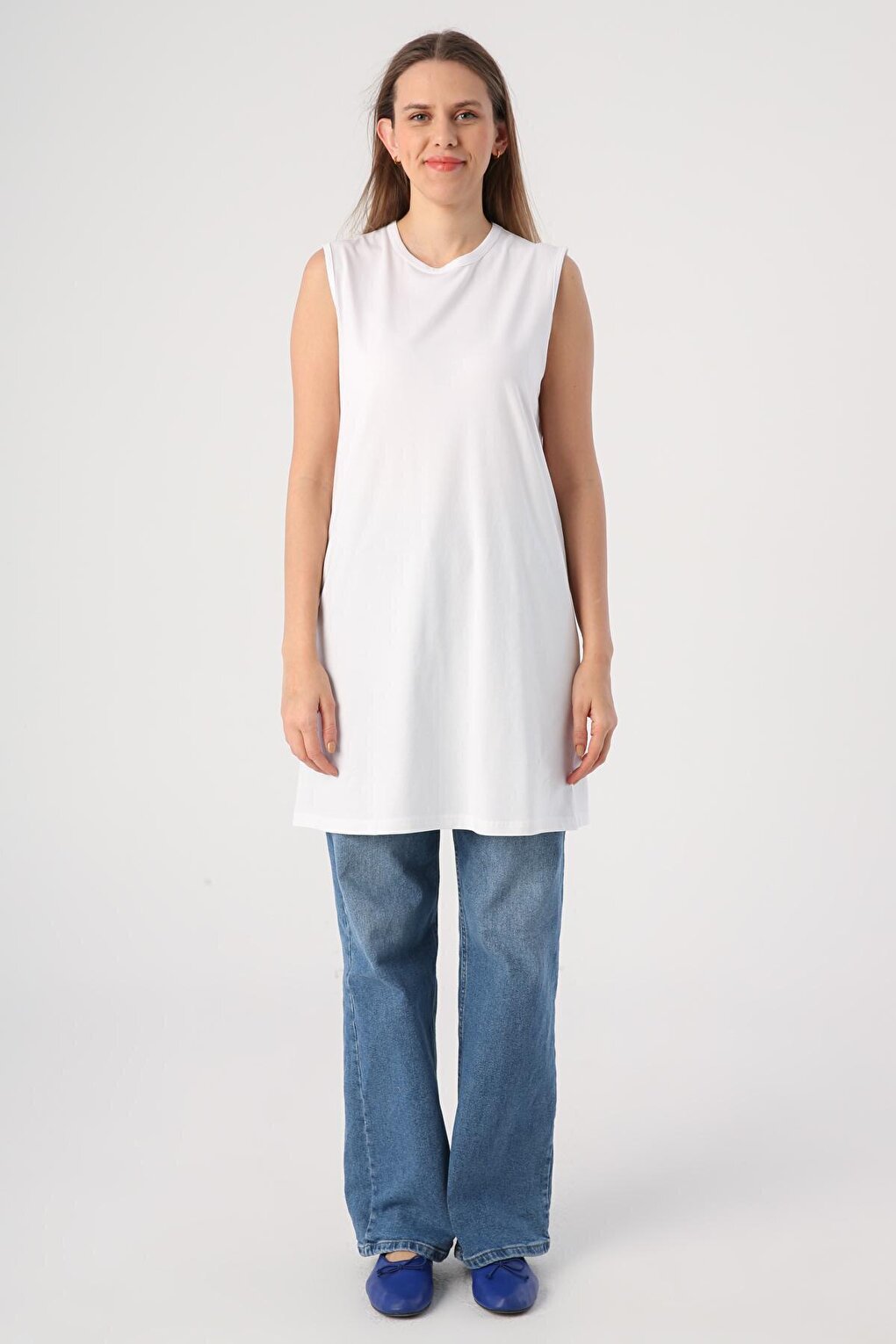 White Cotton Collar Piping Sleeveless Tunic