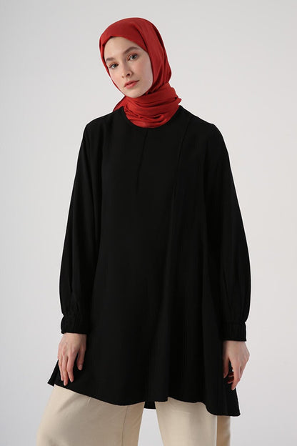 Black Tunic with Elastic Cuffs and Long Back