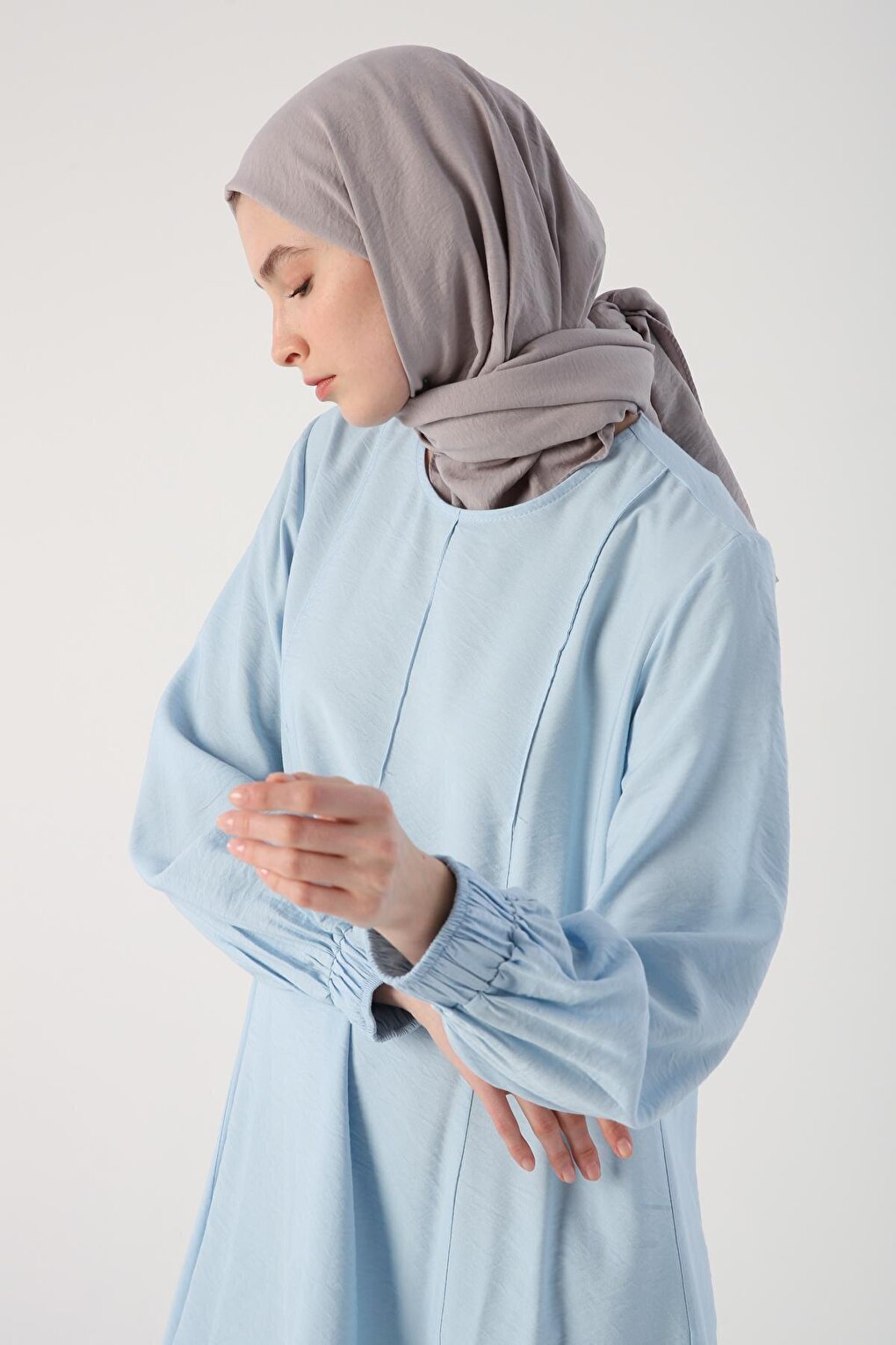 Light Blue Tunic with Elastic Cuffs and Long Back