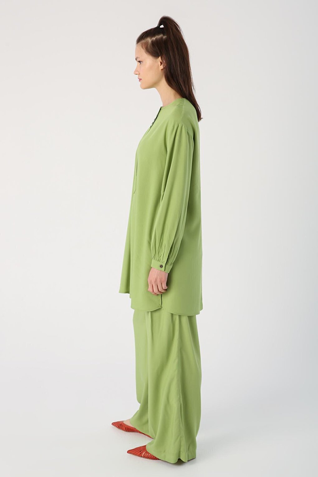 Green Side Slits Viscon Wide Placket Comfortable Fit Tunic