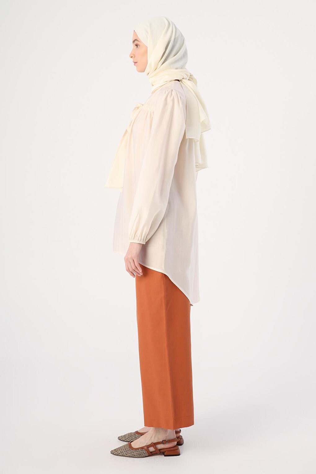 Ecru Gathered Bow Detailed Casual Tunic with Buttons on the Back