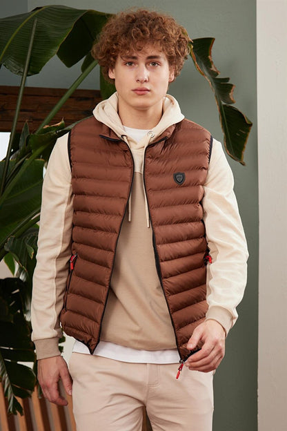 Men's Standard Mold Puffer Vest Brown