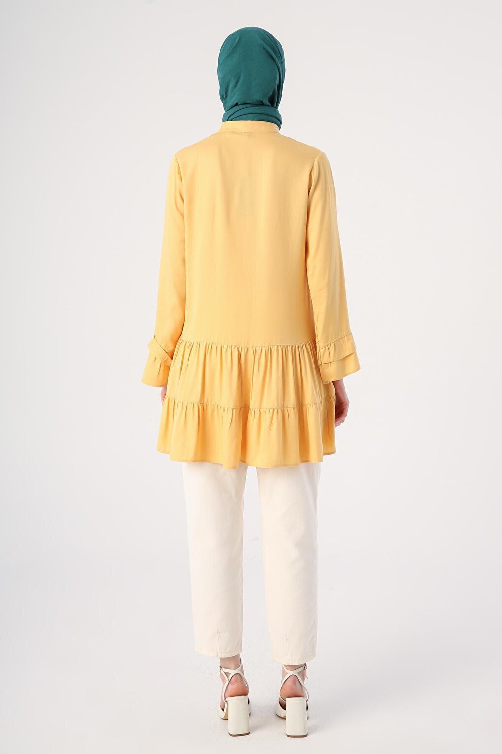 Yellow Collar Half Layer Flounce Sleeve Tunic