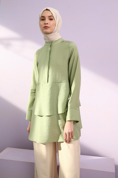 Light Green Flounced Collar Half Layer Tunic