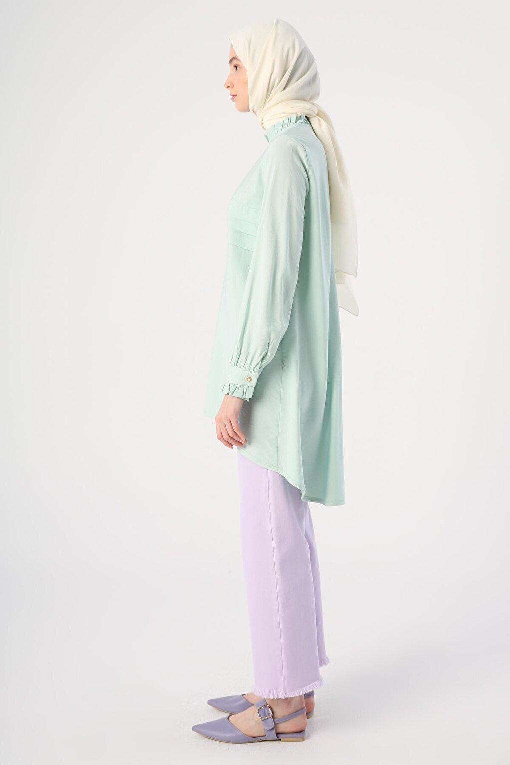 Light Green Frilled Collar and Pleated Front Comfortable Long Tunic