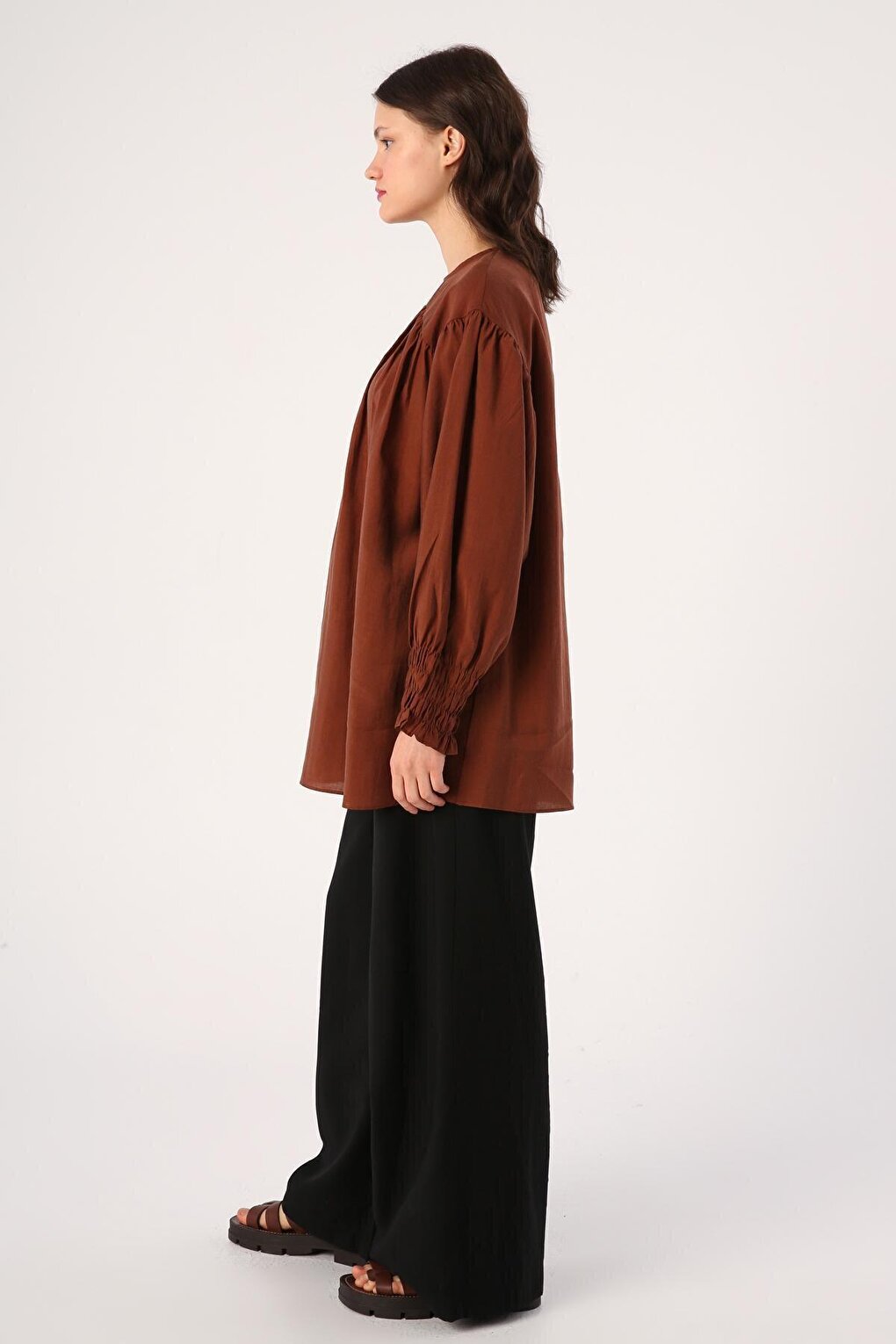 Brown Gipe Elastic Sleeve Detailed Crew Neck Tunic