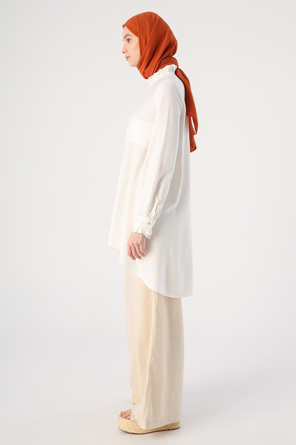 Off-White, Ruffled Collar, Pleated Front, Comfortable Long Tunic