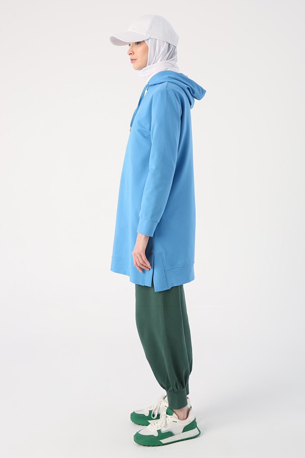 Saks Slit Hooded Basic Sweat Tunic