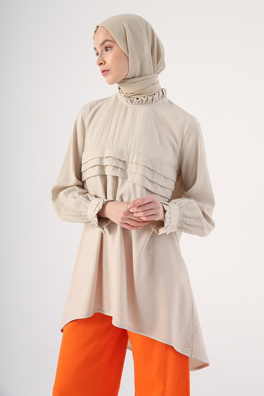 Beige Frilled Collar and Pleated Front Comfortable Long Tunic