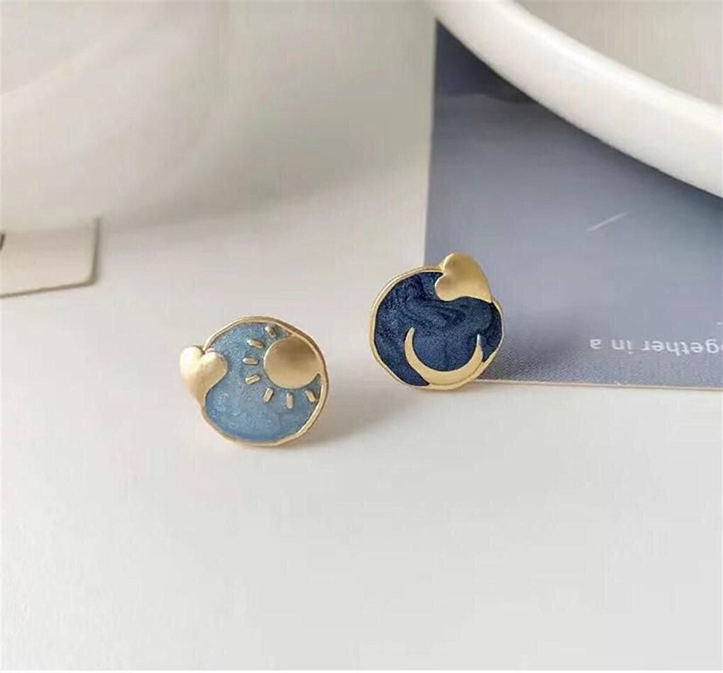 Day and Night Moon Sun Heart Fun Earring