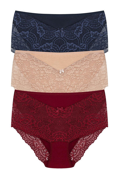 Plus Size Women's Panties with Lace Detail on Front and Leg 3-Piece