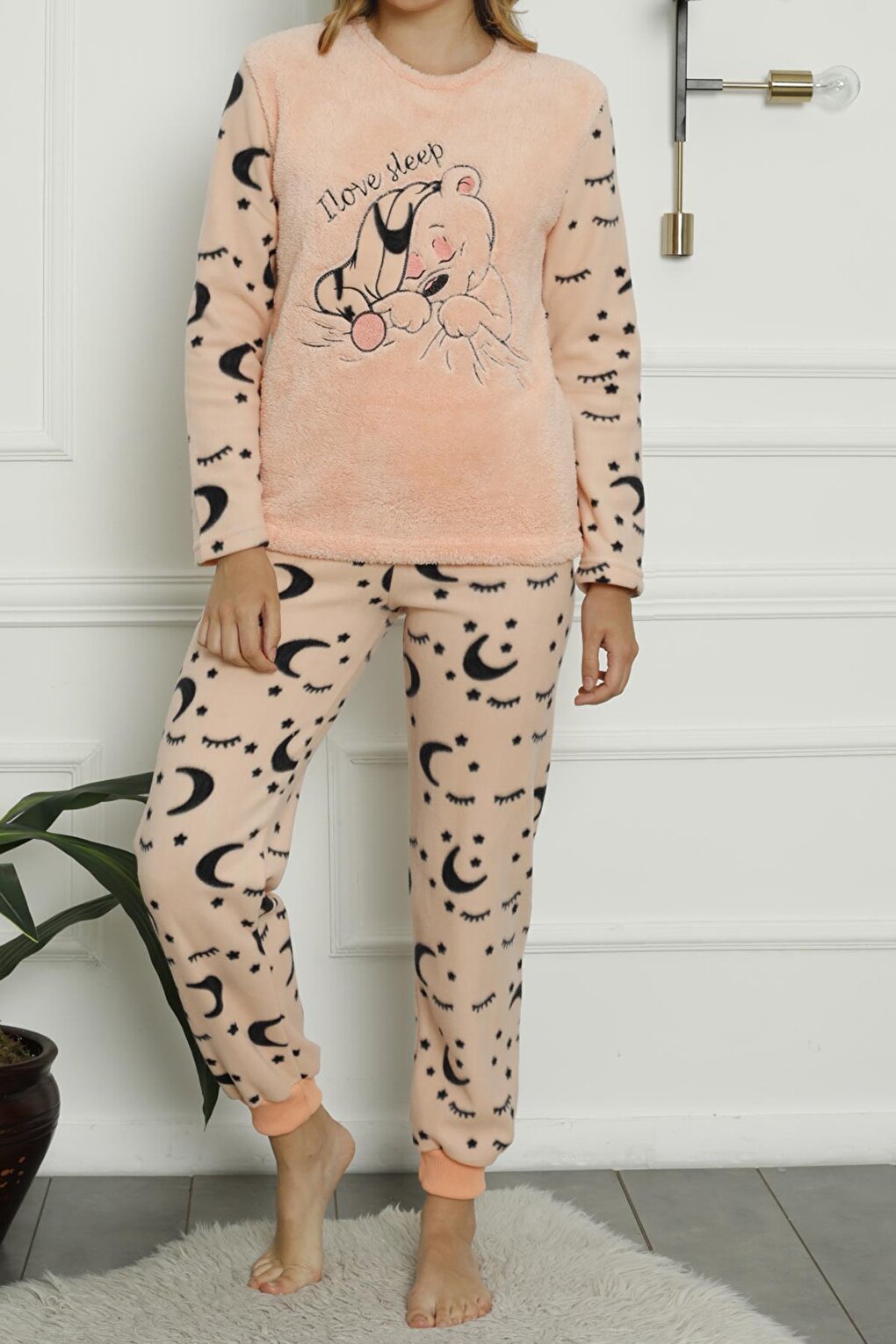 Women's Plush Pajama Set Welsoft