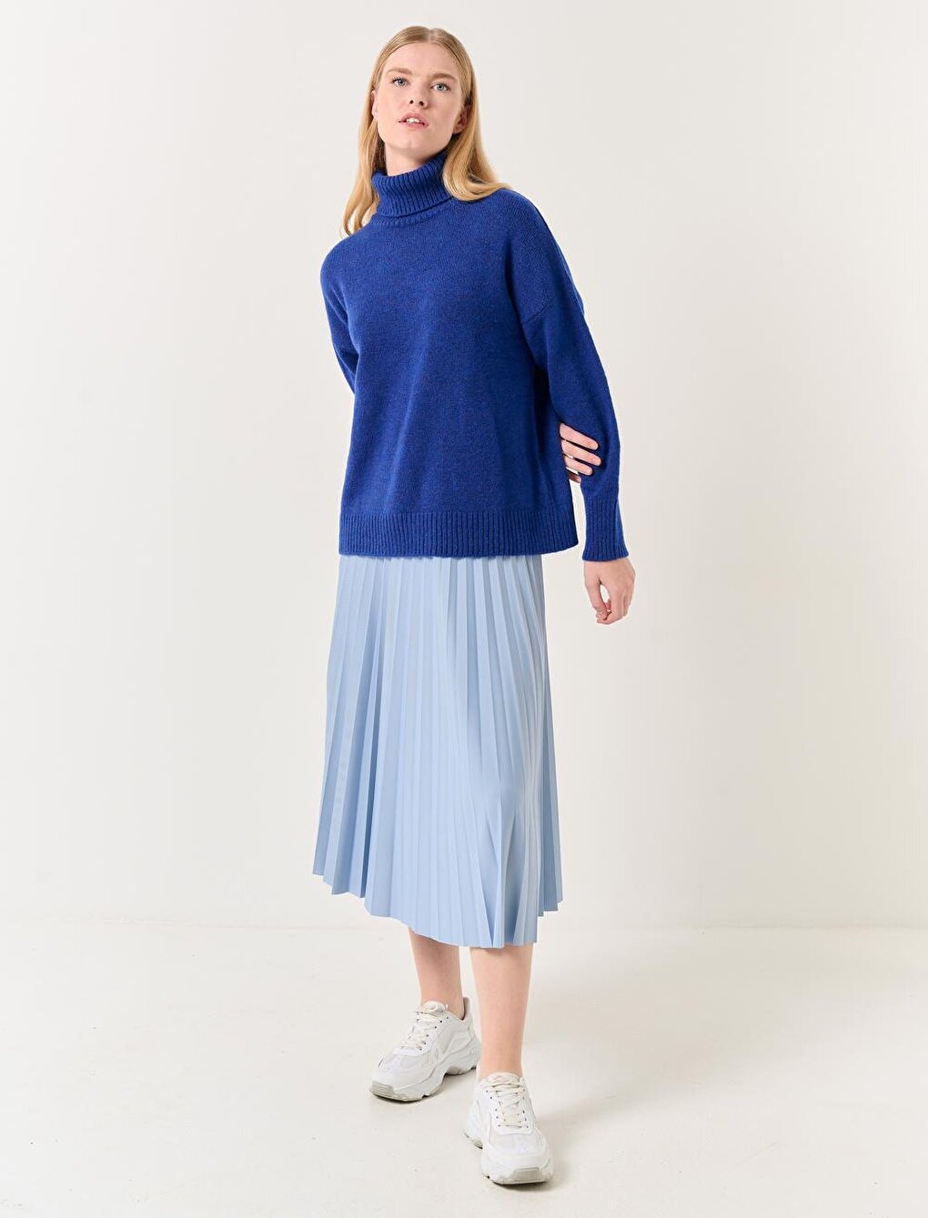 Sky Blue High Waist Pleated Midi Skirt