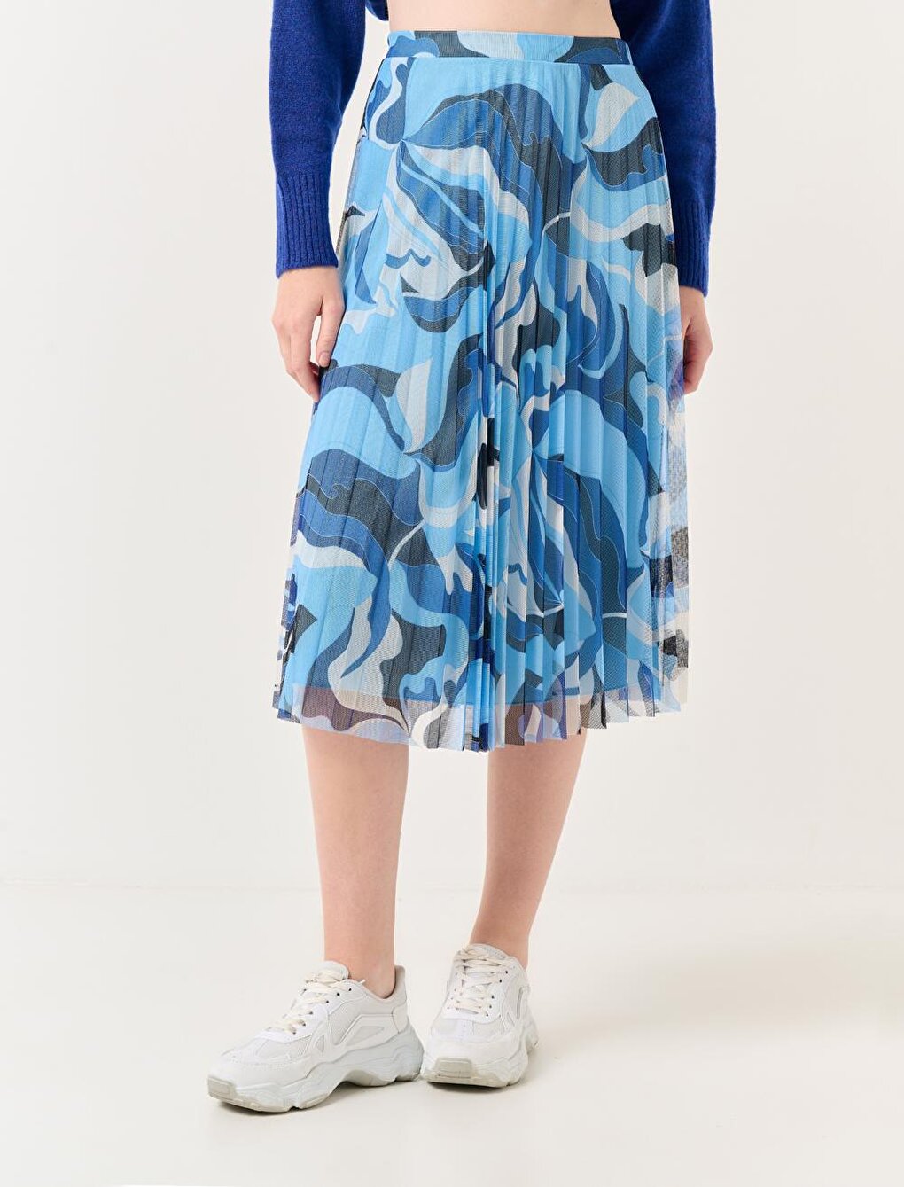 Blue High Waist Patterned Pleated Mesh Midi Skirt