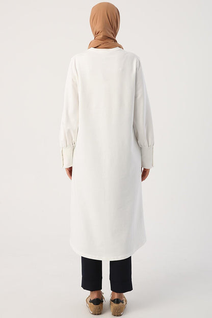 Ecru01 Comfortable Knitted Long Tunic with High Cuff