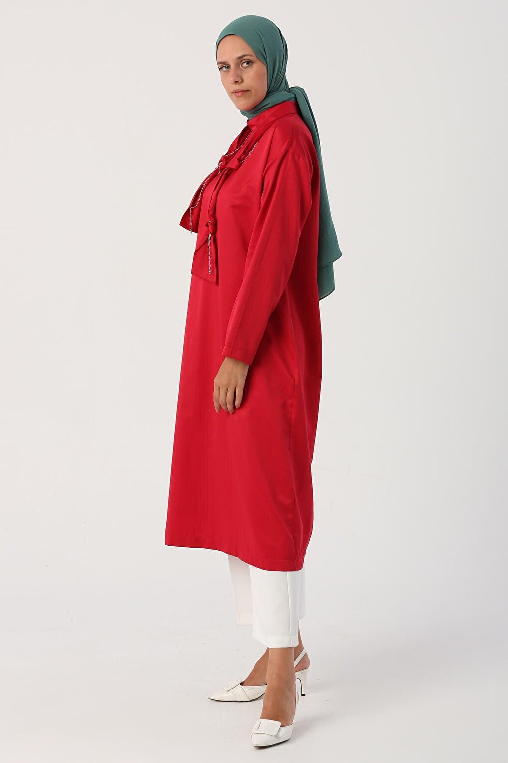 Red Collar Knotted Chain Long Tunic