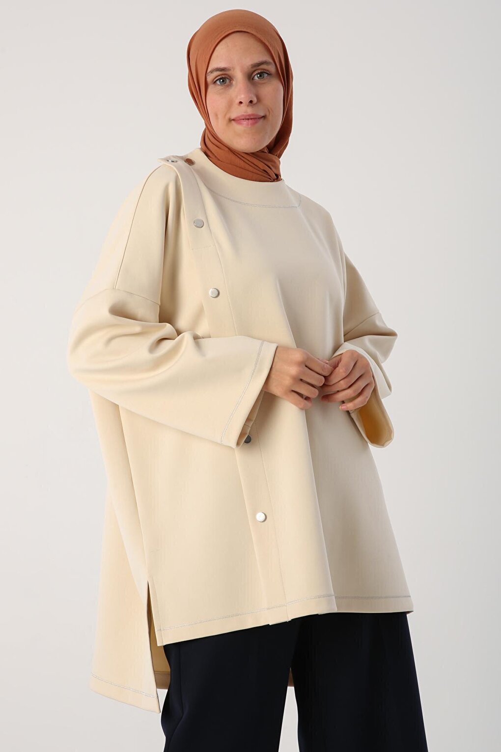 Cream Glitter Stitched Snap Fastener Oversize Tunic