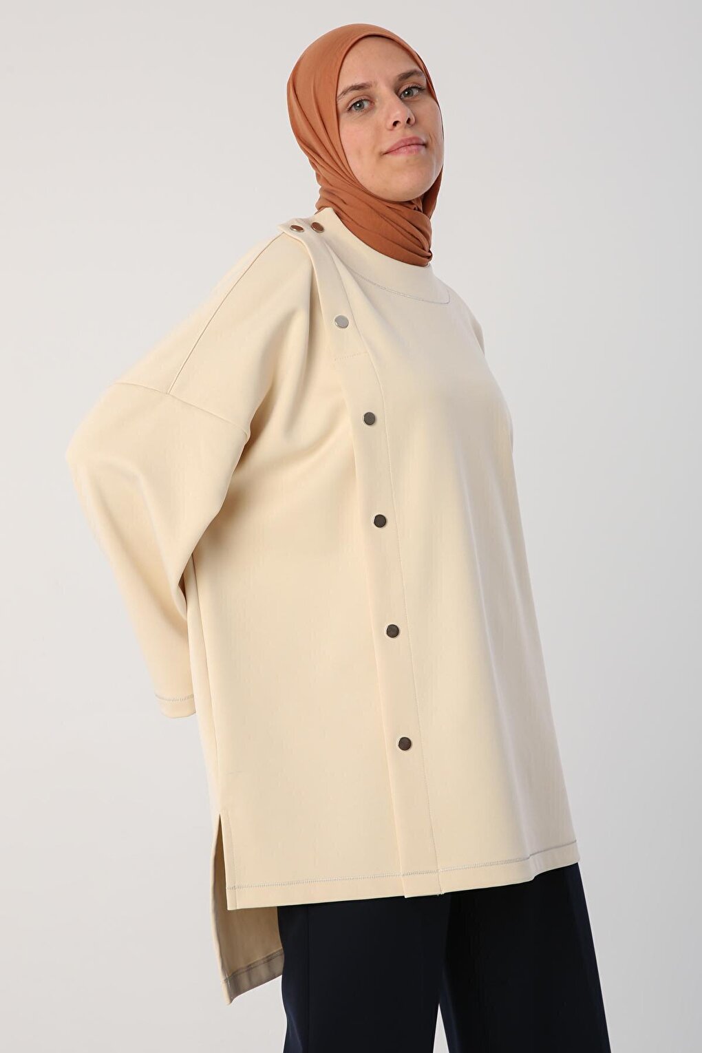 Cream Glitter Stitched Snap Fastener Oversize Tunic