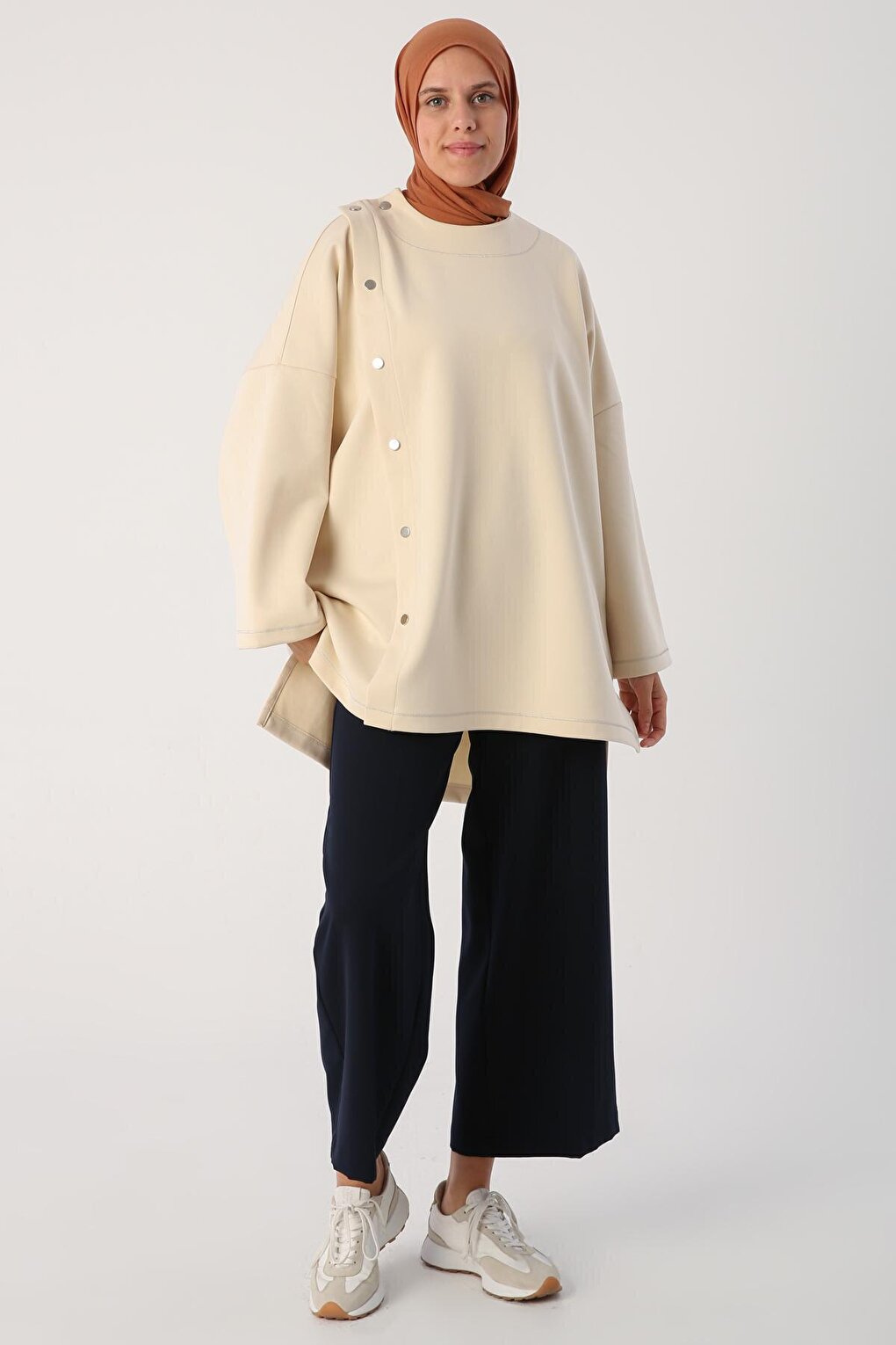 Cream Glitter Stitched Snap Fastener Oversize Tunic