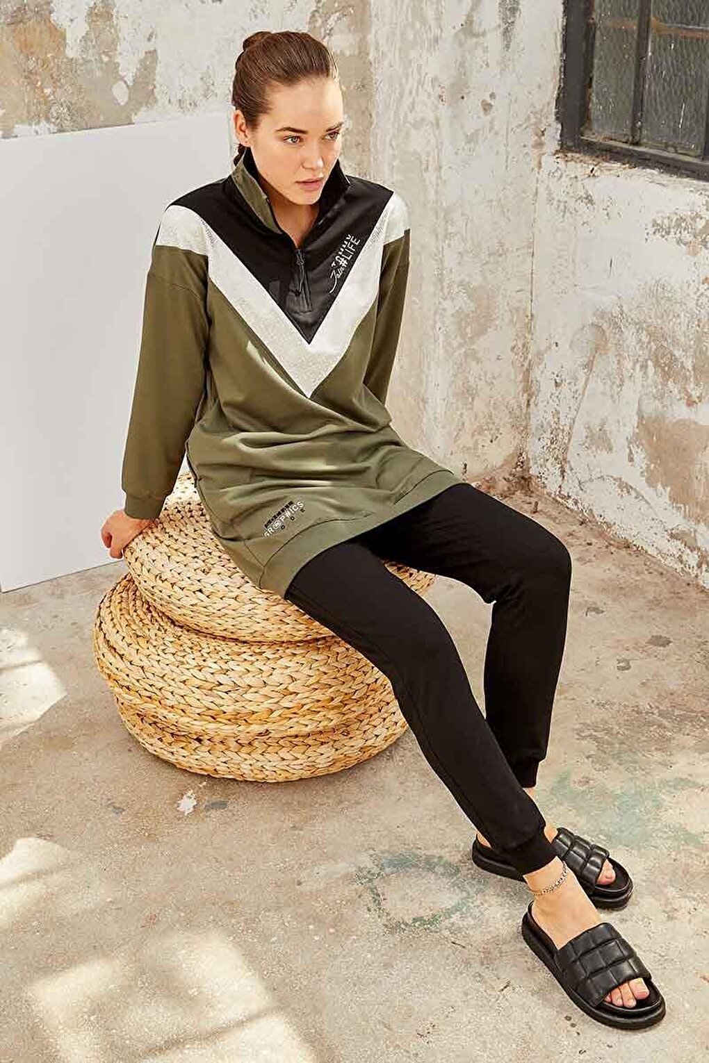 Khaki - Black High Collar Half Zipper Comfortable Form Jogger Women's Tracksuit Tunic Set - 95234