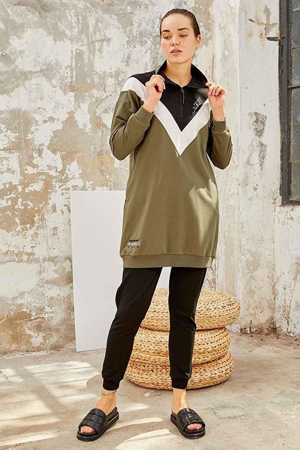 Khaki - Black High Collar Half Zipper Comfortable Form Jogger Women's Tracksuit Tunic Set - 95234