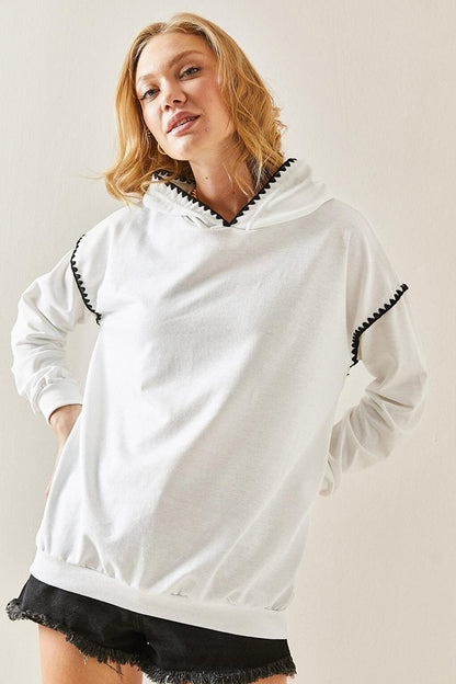 White Embroidery Detailed Hooded Sweatshirt 3YXK8-47510-01