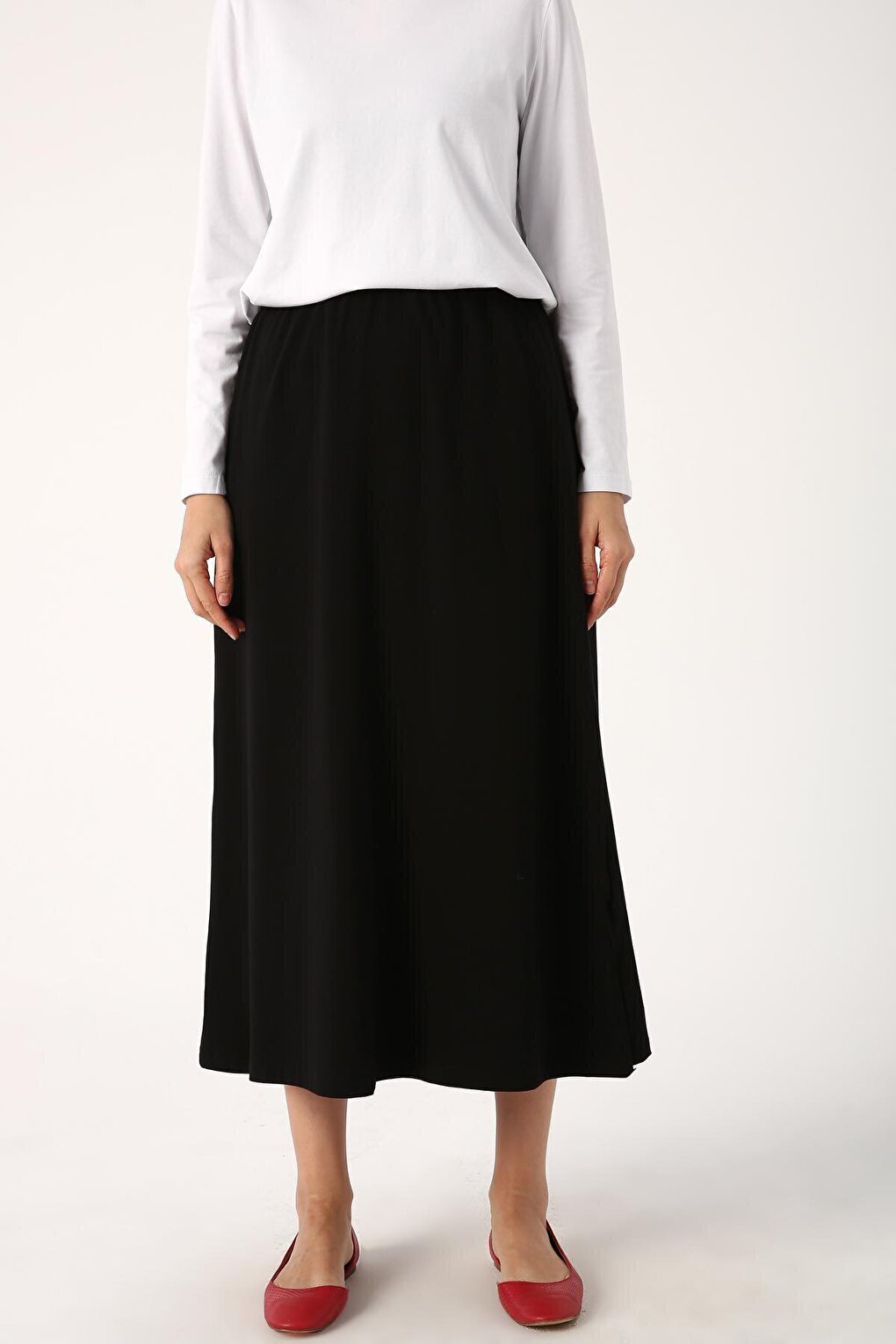 Black Slit Long Combed Cotton Skirt Lining