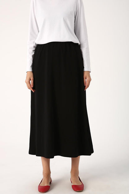 Black Slit Long Combed Cotton Skirt Lining