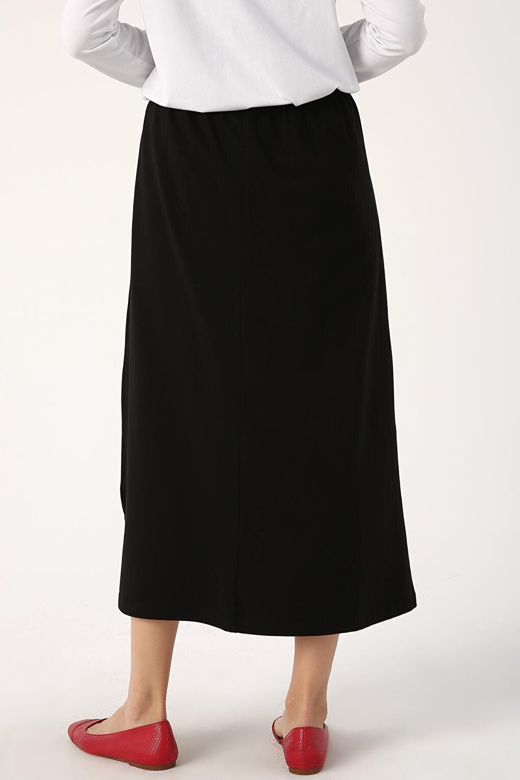 Black Slit Long Combed Cotton Skirt Lining