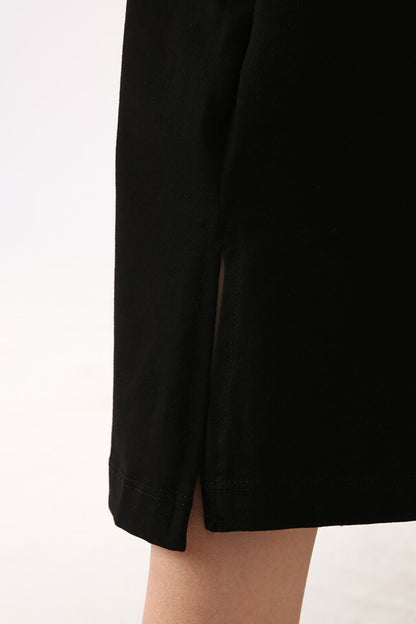 Black Slit Long Combed Cotton Skirt Lining