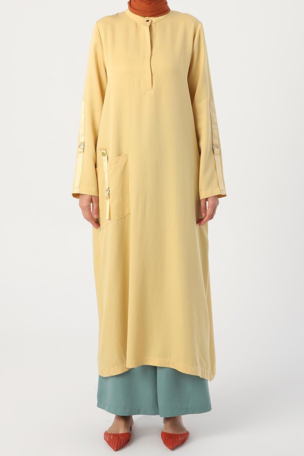 Yellow Collar Collar Large Pocket Tunic