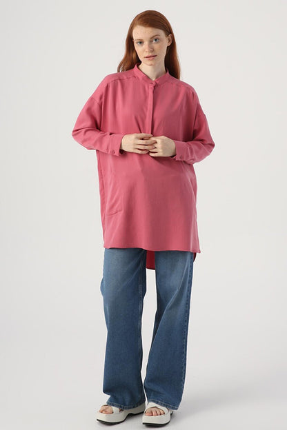 Comfortable Fit Tunic with Rose Side Pockets