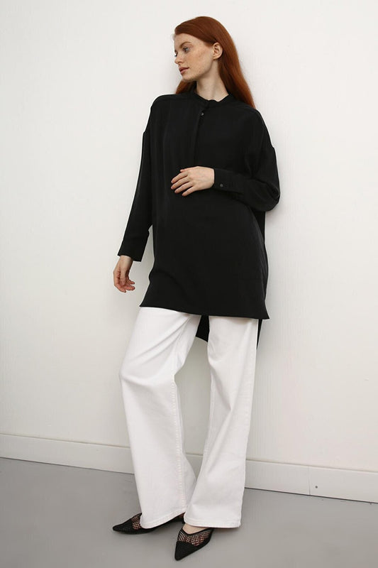 Black Comfortable Fit Tunic with Side Pockets