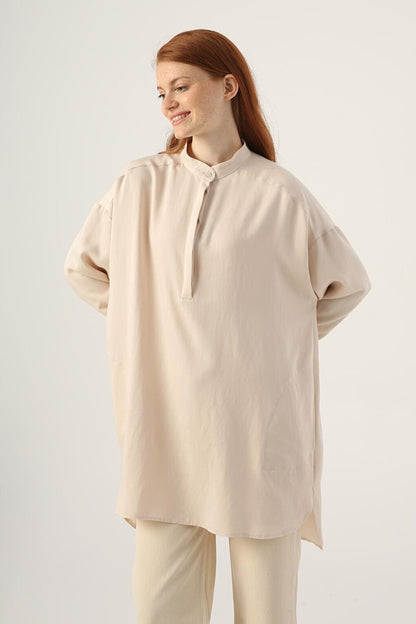 Light Beige Comfortable Fit Tunic with Side Pockets