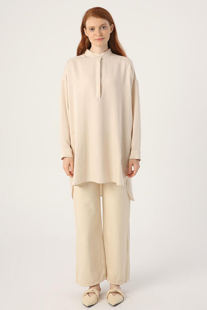 Light Beige Comfortable Fit Tunic with Side Pockets