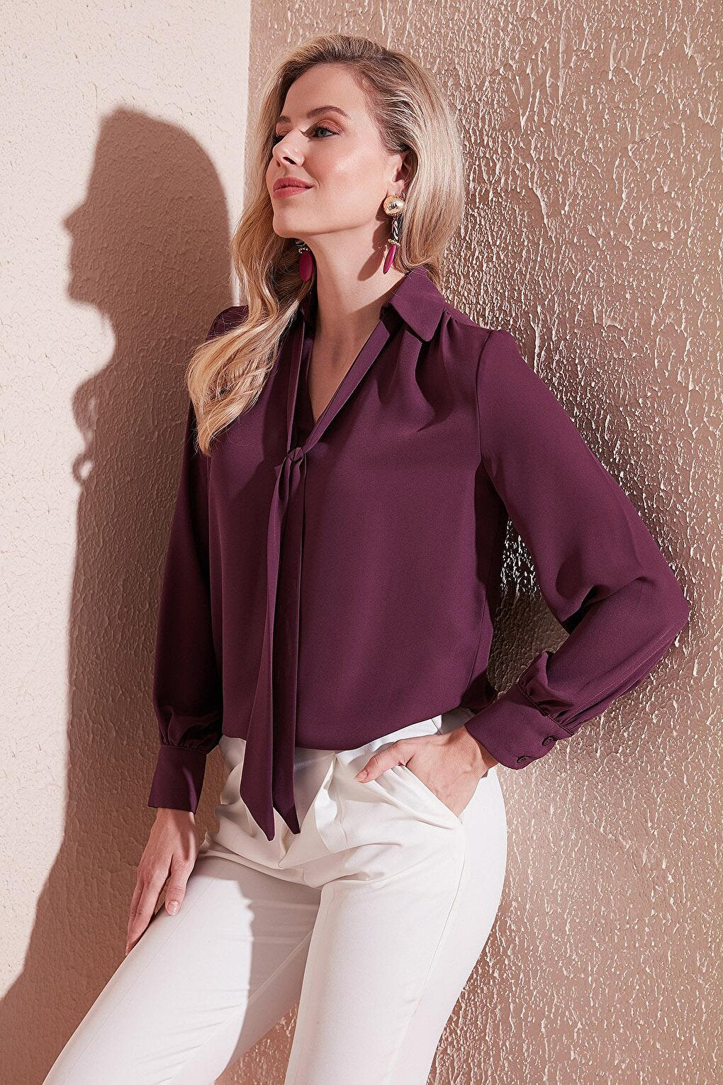 Tie Detailed V-Neck Chiffon Shirt 611BZ0047