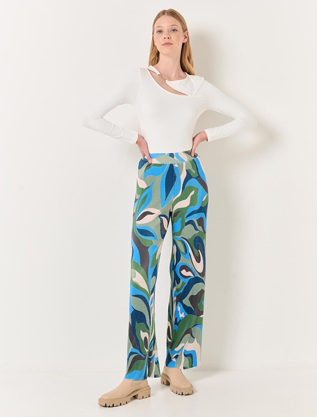 Mixed High Waist Wide Leg Abstract Patterned Trousers