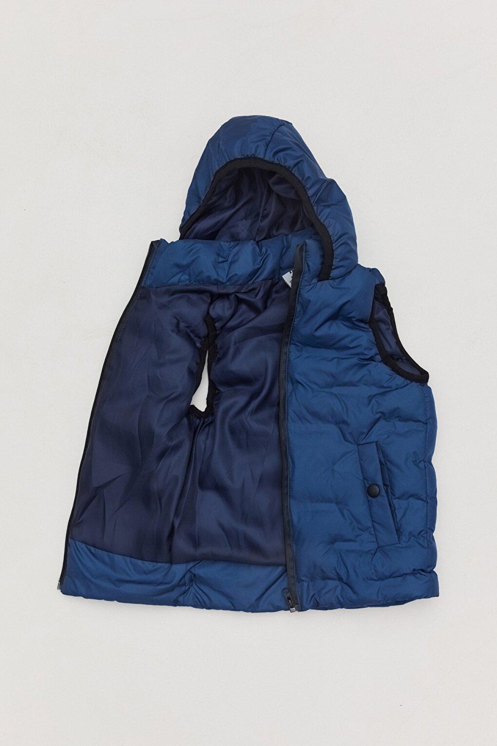 Unisex Children's Puffer Vest with Snap Pocket Hooded