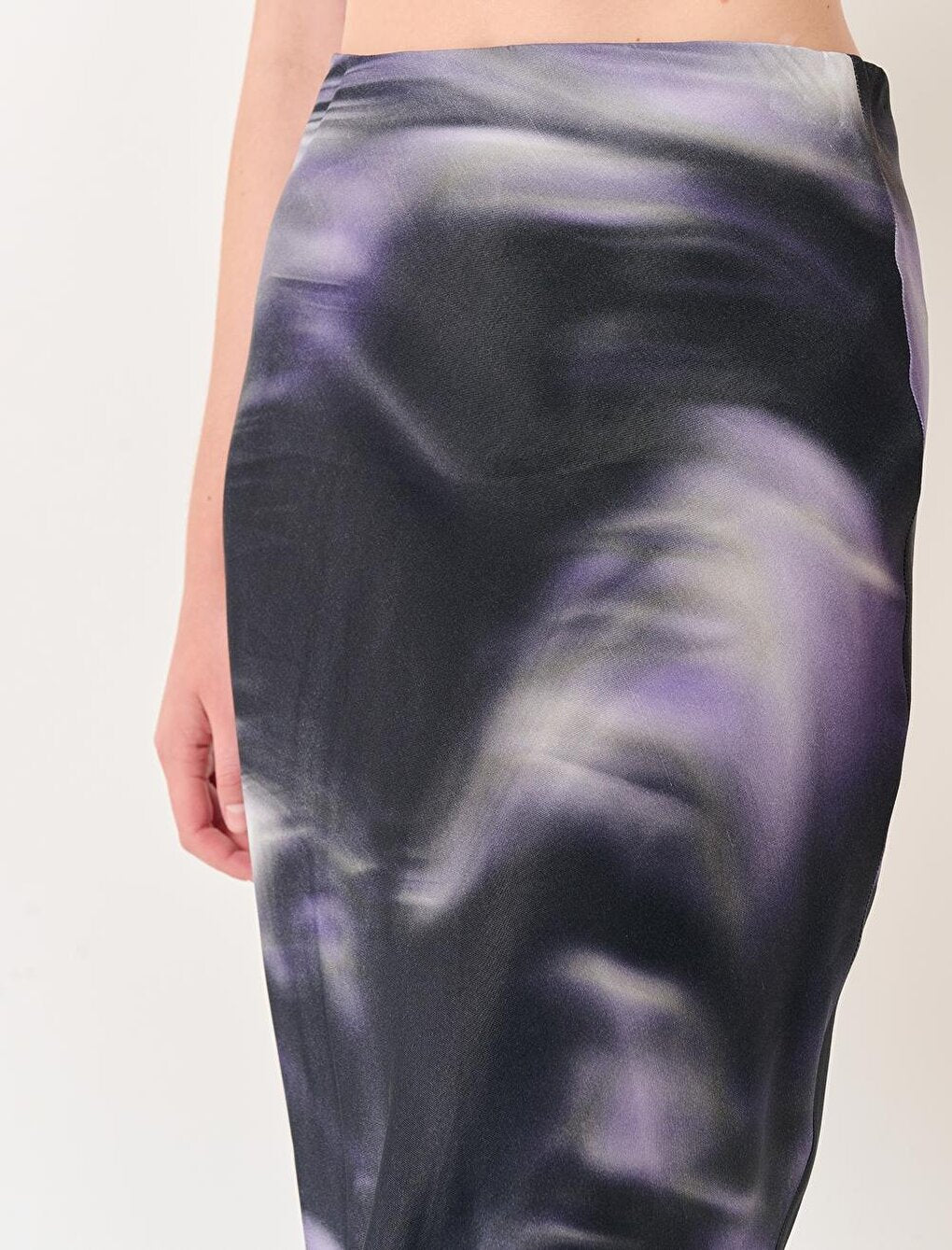 Black High Waist Patterned Satin Midi Skirt