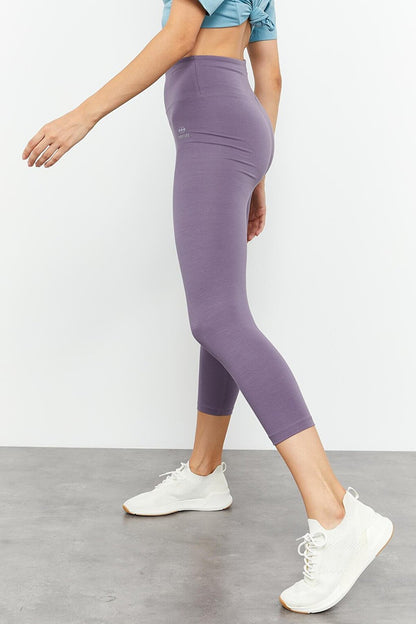 Lilac High Waist Slim Fit Narrow Leg Women's Capri Leggings - 93097