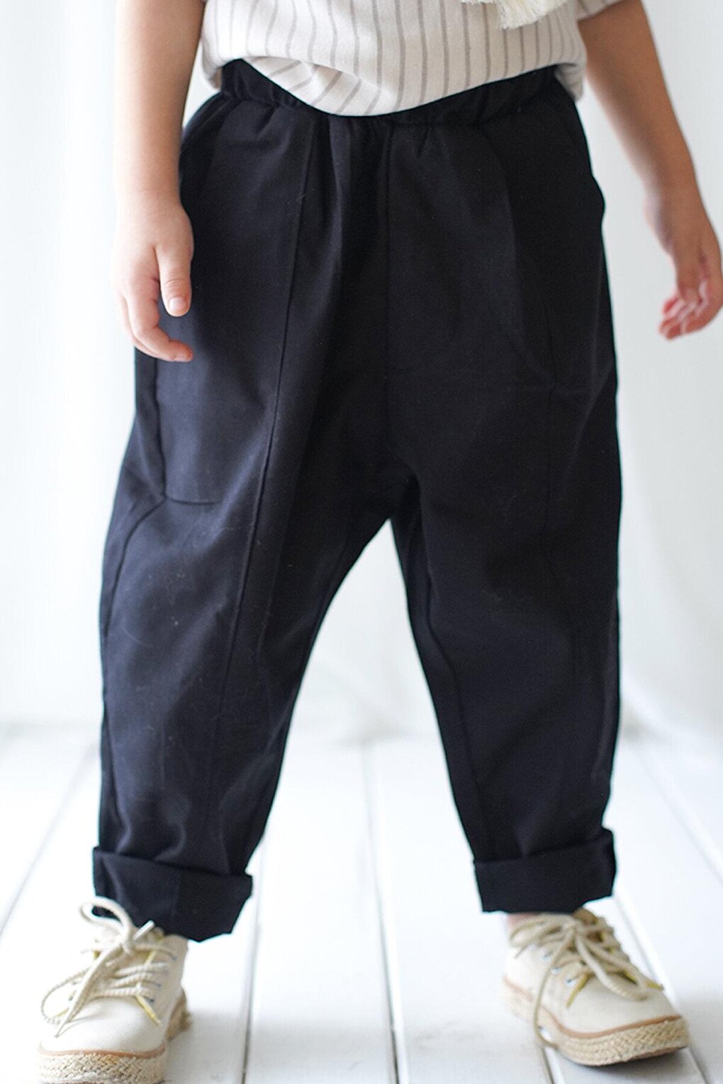 Boy's Black Vera Linen Stitched Carrot Trousers