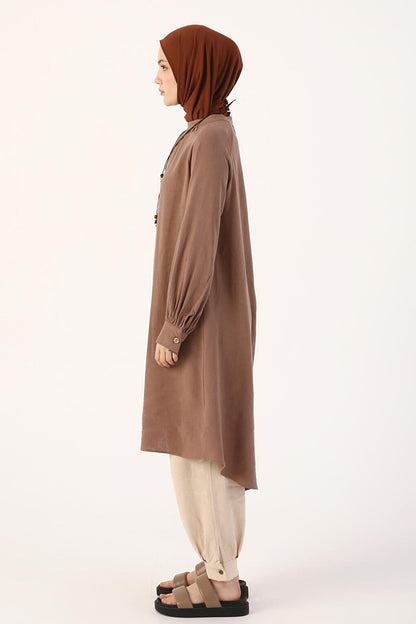 Earthen Collar Viscose Linen Shirt with Necklace