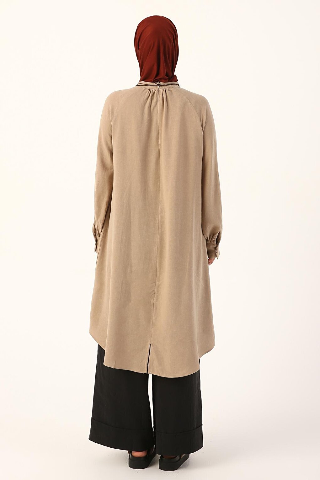 Mink Judge Collar Viscose Linen Shirt with Necklace