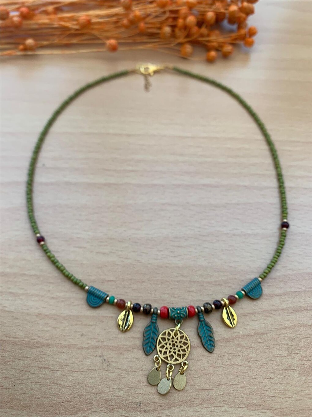 Green Ethnic Figured Design Necklace