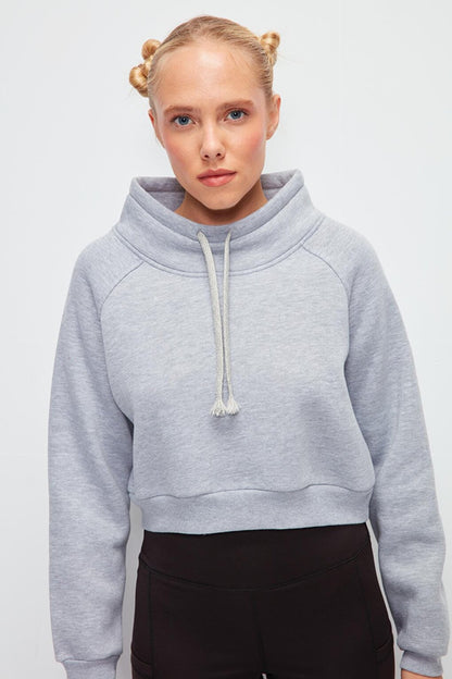 Solid Color Cord Detailed Short Sweatshirt