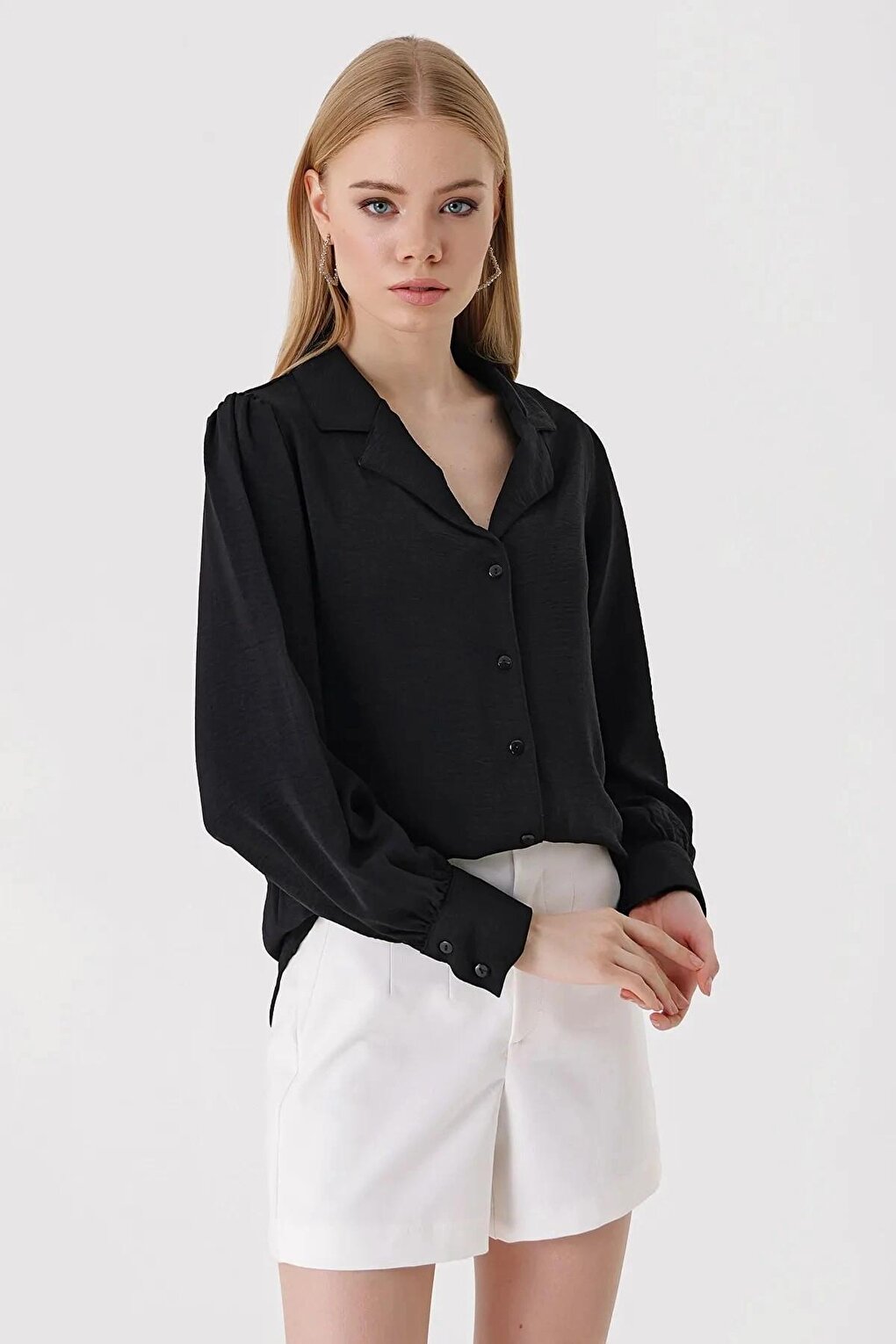 Women's Black Jacket Collar Loose Woven Shirt HZL23S-BD1201391