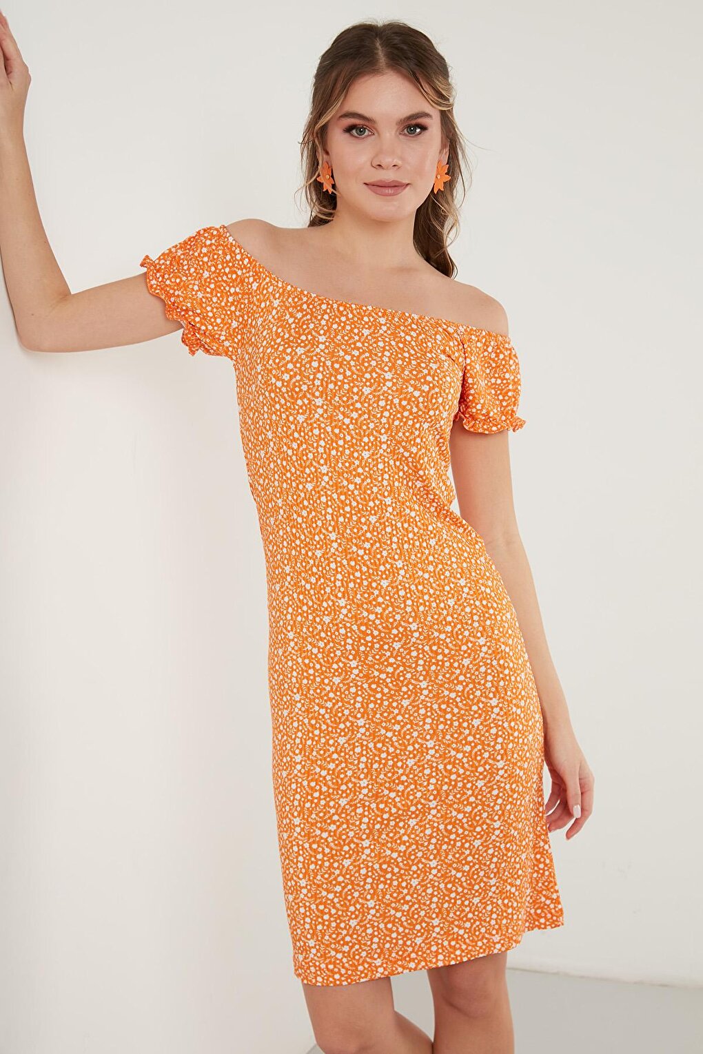 Floral Patterned Carmen Collar Dress 5863700