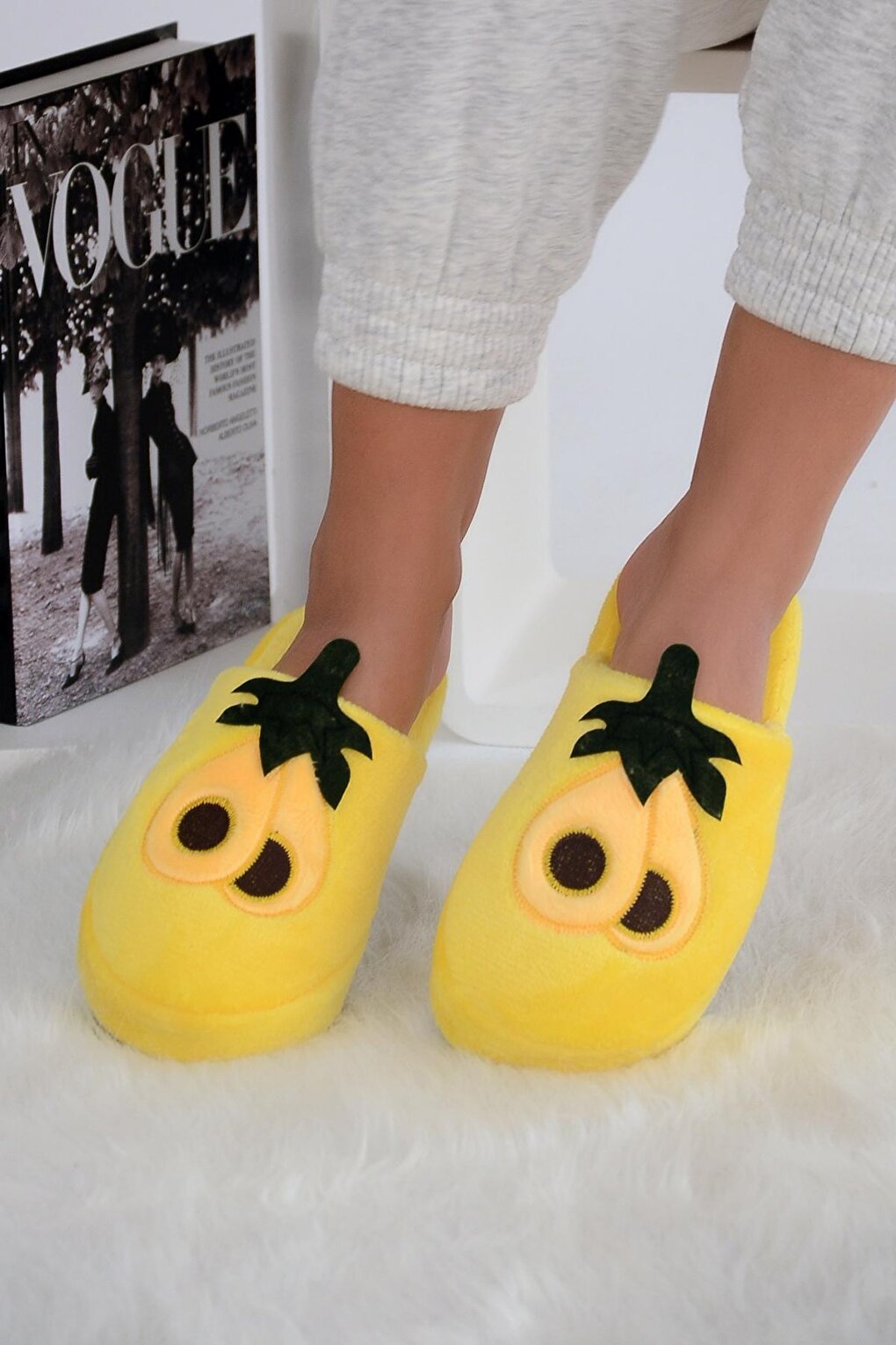 Avacado Printed Comfortable Sole Thermal Women Home Slippers Z390