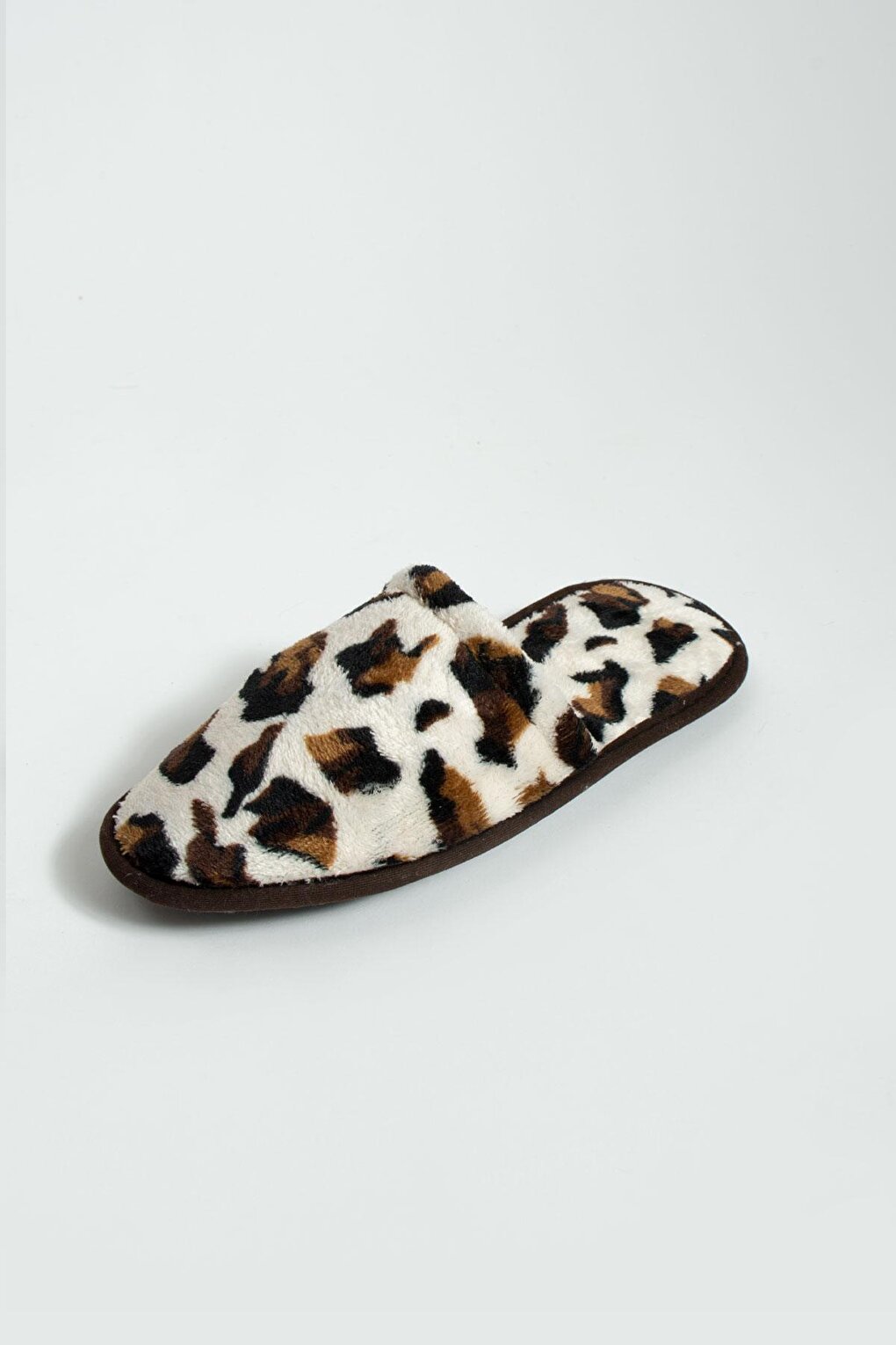 Warm Lining Leopard Patterned Comfortable Fit Women's Indoor Slippers LEO355Leopard